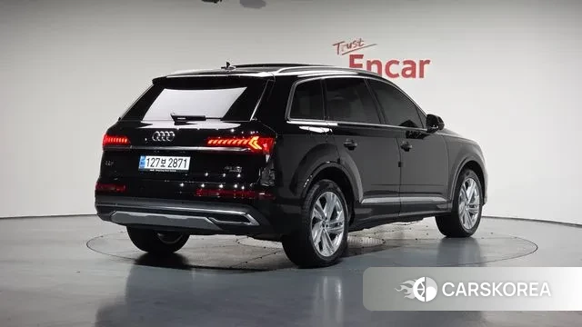 Audi Q7 (4M) id 3388868 из Кореи 12