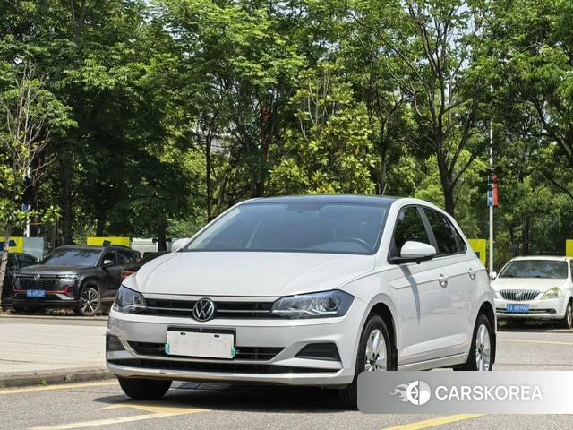 Volkswagen Polo 2023 Белый из Китая, фото 5