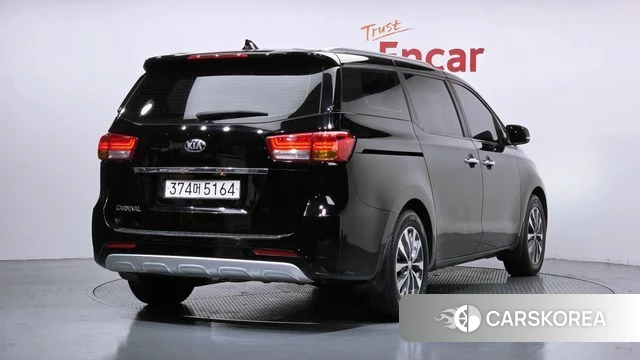 Kia All New Carnival id 4596449 из Кореи 12