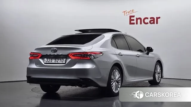 Toyota Camry (XV70) id 3485019 из Кореи 12