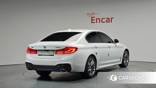 BMW 5 Series (G30) id 3873854 из Кореи 12