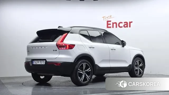 Volvo XC40 id 3778266 из Кореи 12