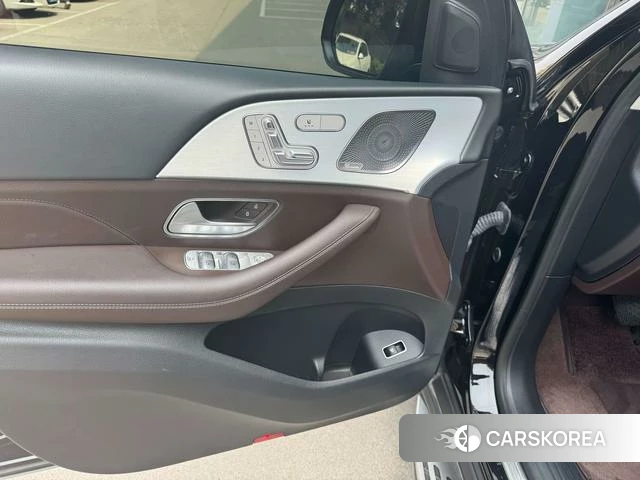 Mercedes-Benz GLE (import) 2023 Черный из Китая, фото 2