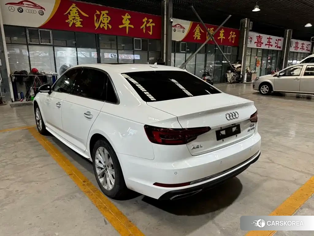 Audi A4L 2019 Белый из Китая, фото 2
