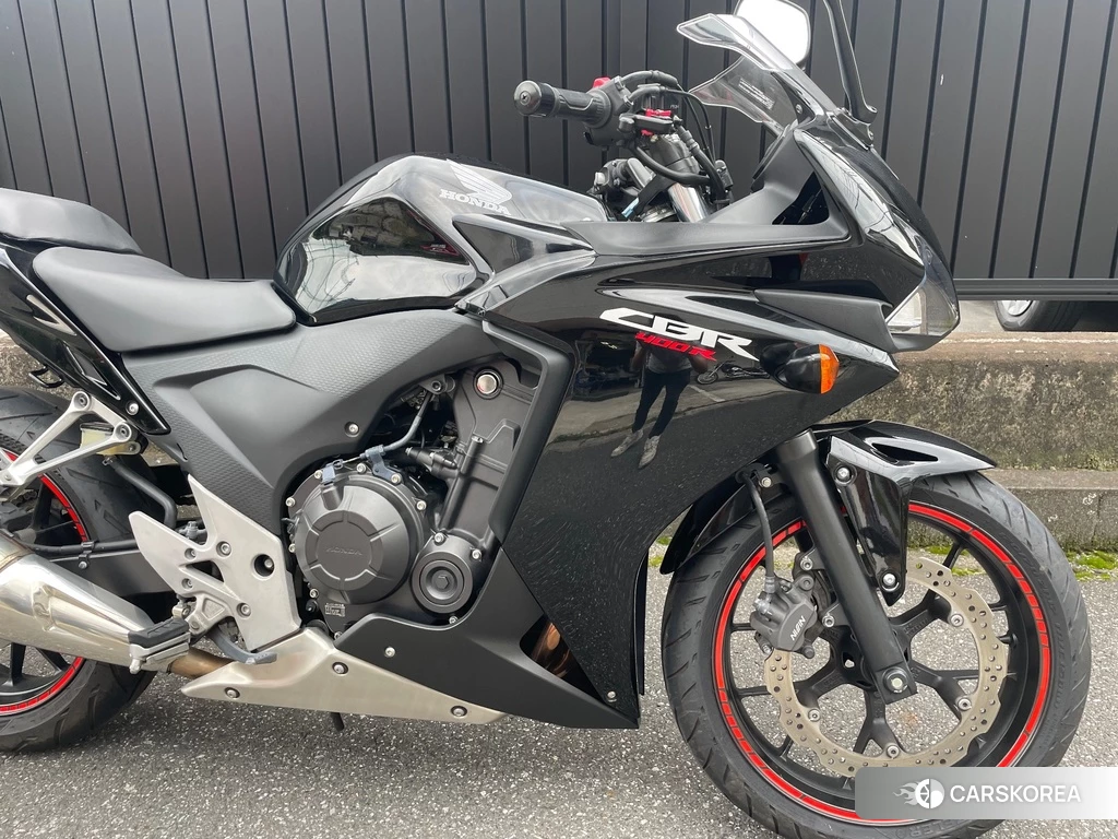 Проданный Honda CBR400R 2014 из Японии