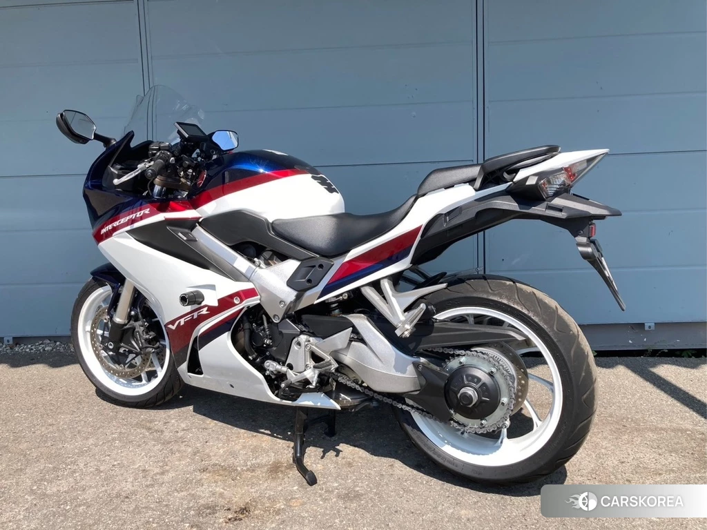 Проданный Honda VFR800F 2020 из Японии