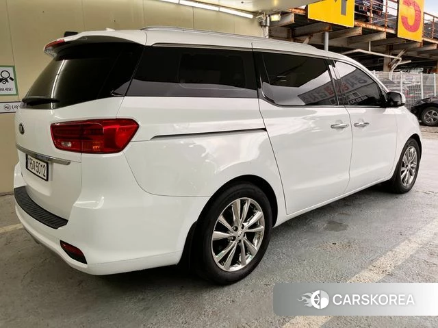 Kia The New Carnival id 4490957 из Кореи 10