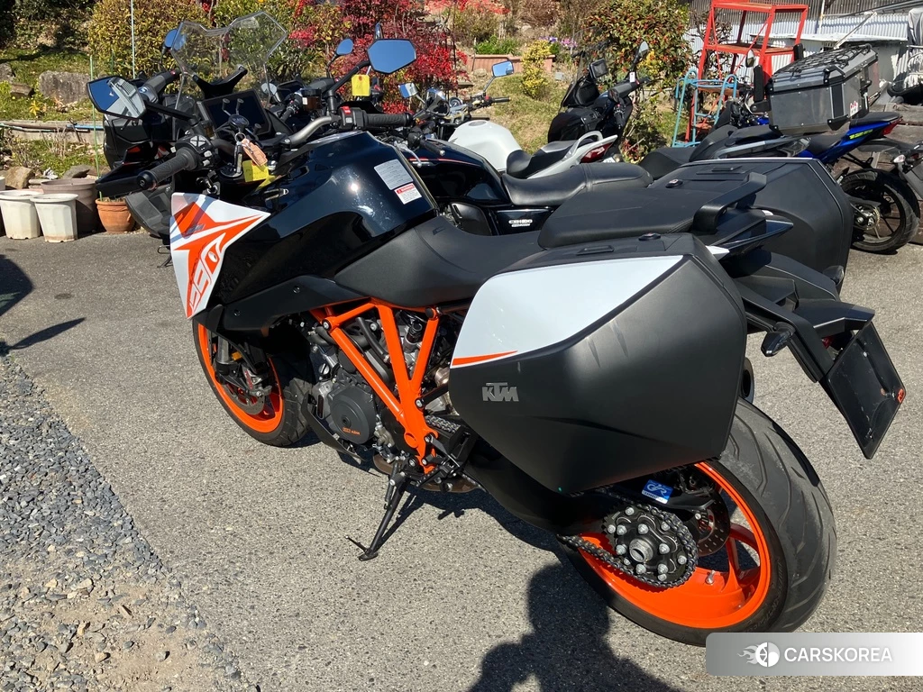 Проданный KTM 1290 SUPER DUKE GT 2019 из Японии