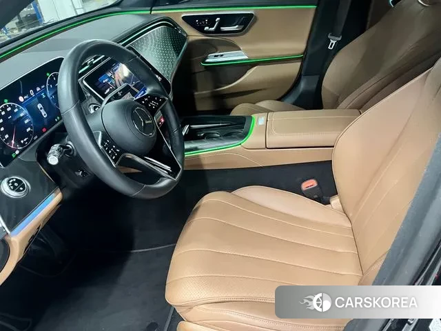 Mercedes-Benz E-Class W214 2024 Белый из Кореи, фото 2