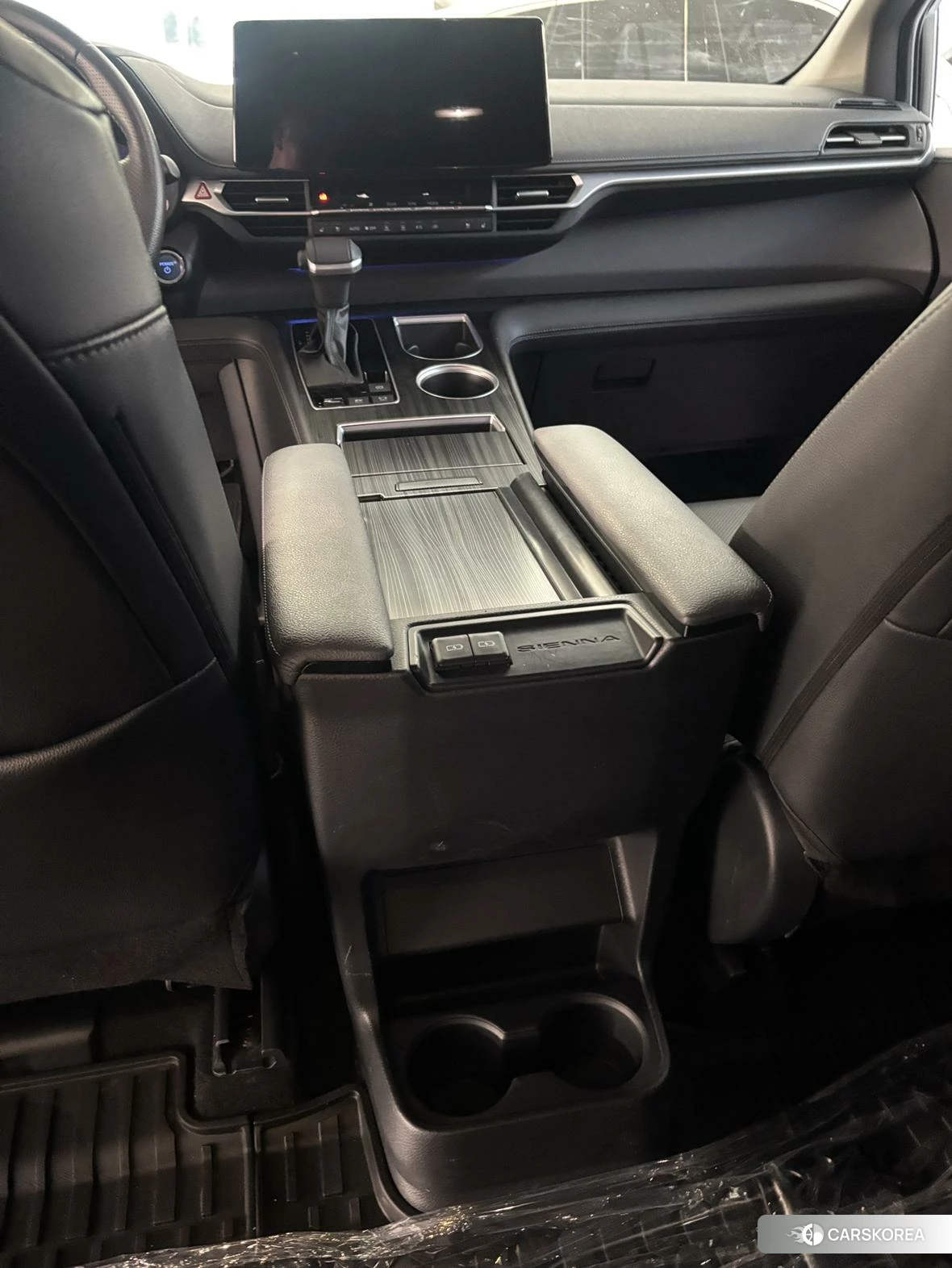 Toyota Saina id 4420800 из Китая 8
