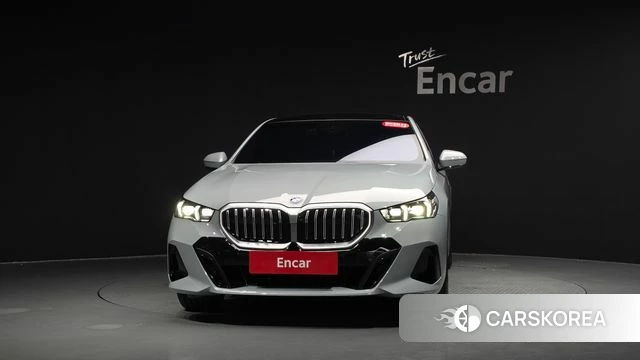 BMW 5 Series (G60) id 4916175 из Кореи 12
