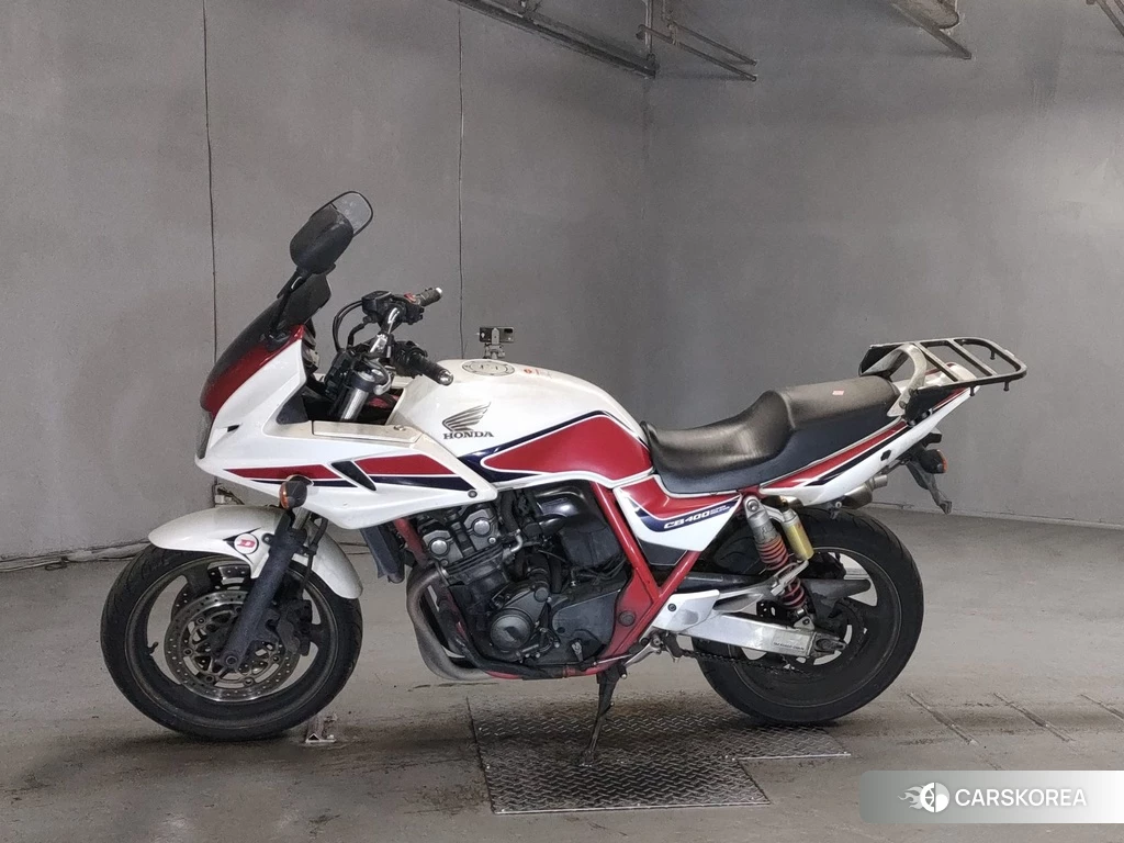 Проданный Honda CB400SF BOLDOR 2013 из Японии, фото 2
