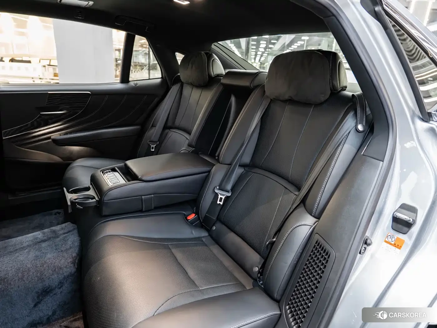 Lexus LS id 4622730 из Китая 12