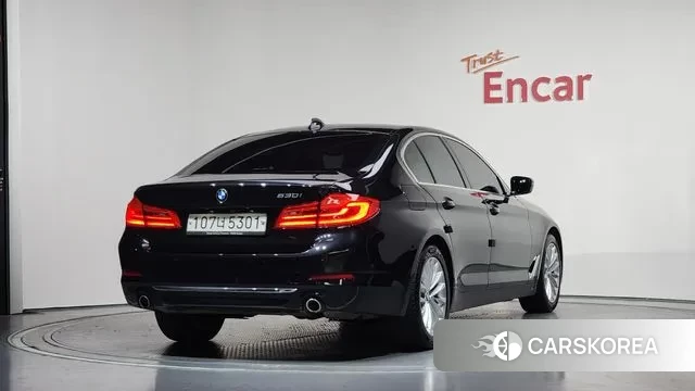 BMW 5 Series (G30) id 3692114 из Кореи 12