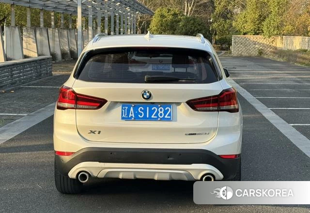 BMW X1 2021 Белый из Китая, фото 2