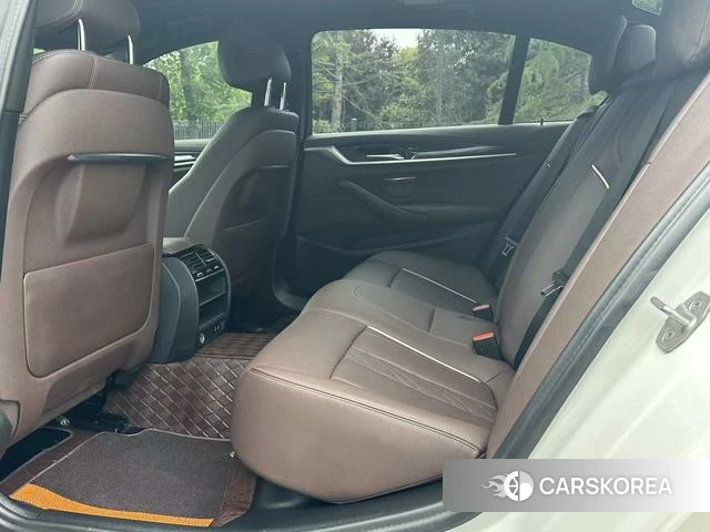 BMW 5 series 2021 Белый из Китая, фото 5