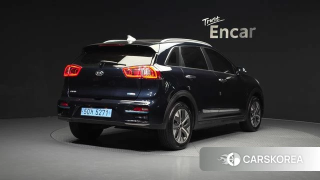 Kia Niro EV id 3879315 из Кореи 12