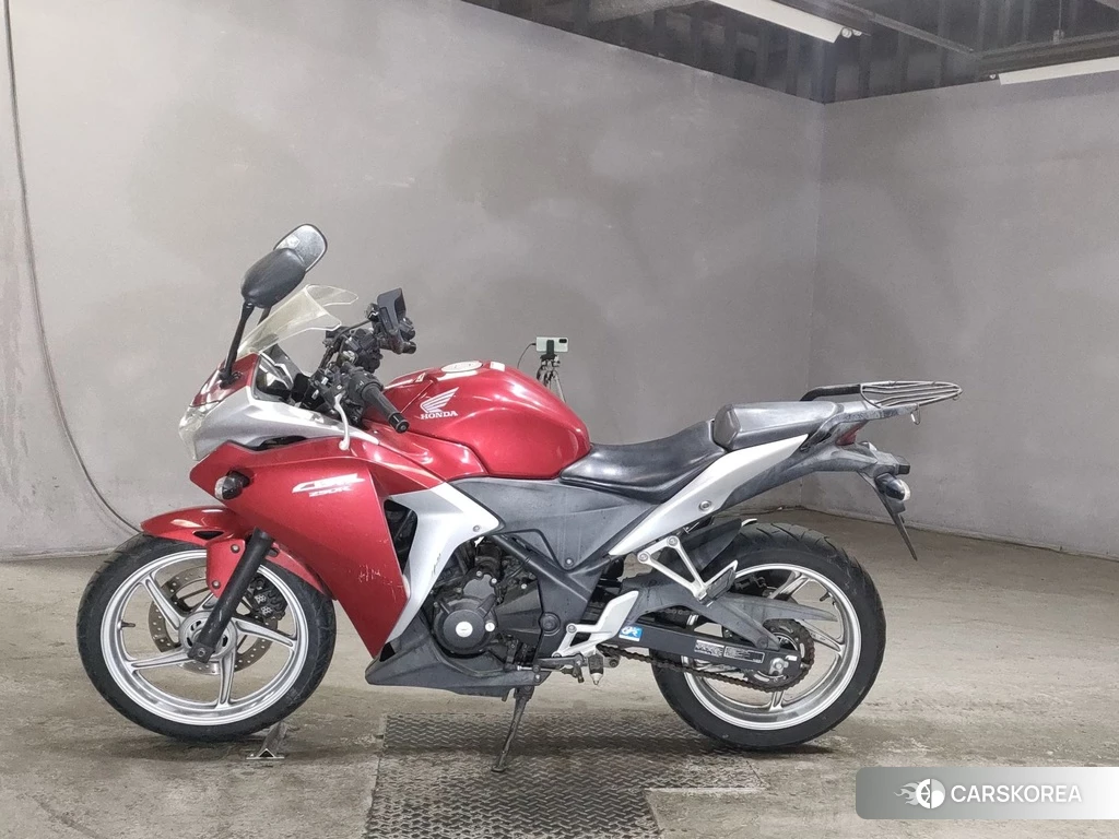 Проданный Honda CBR250R 2011 из Японии