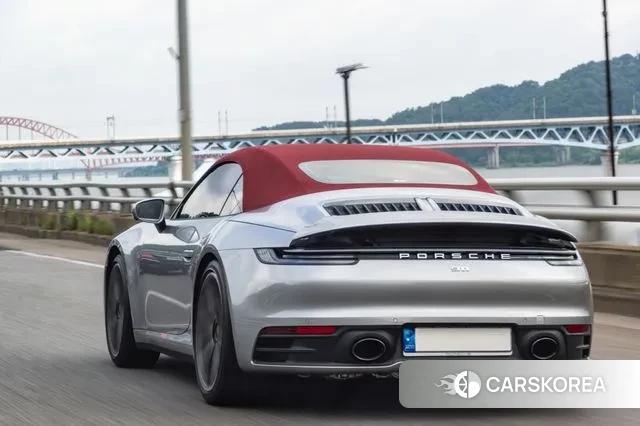 Porsche 911(992) id 2930840 из Кореи 8