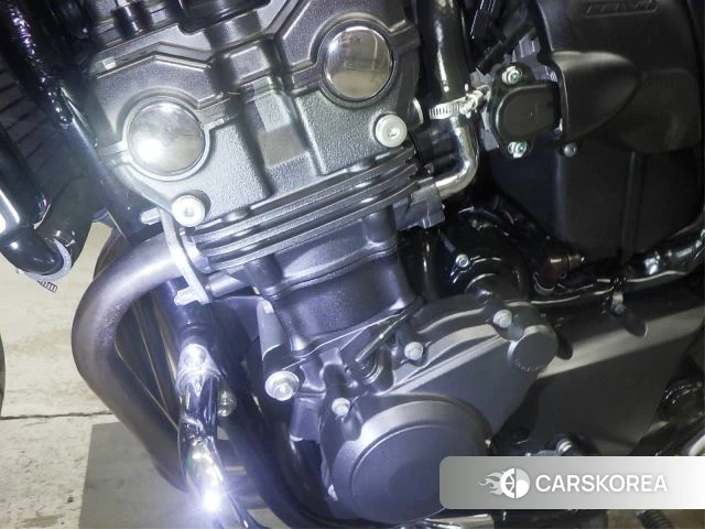 Engine photo