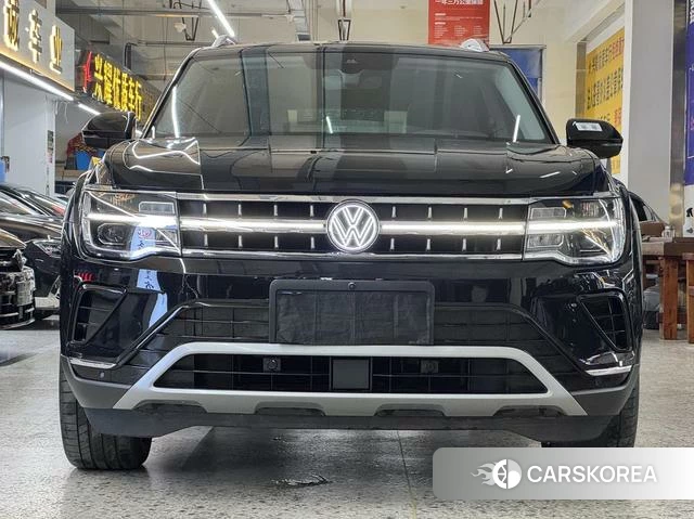 Volkswagen Tourang 2023 Черный из Китая, фото 4