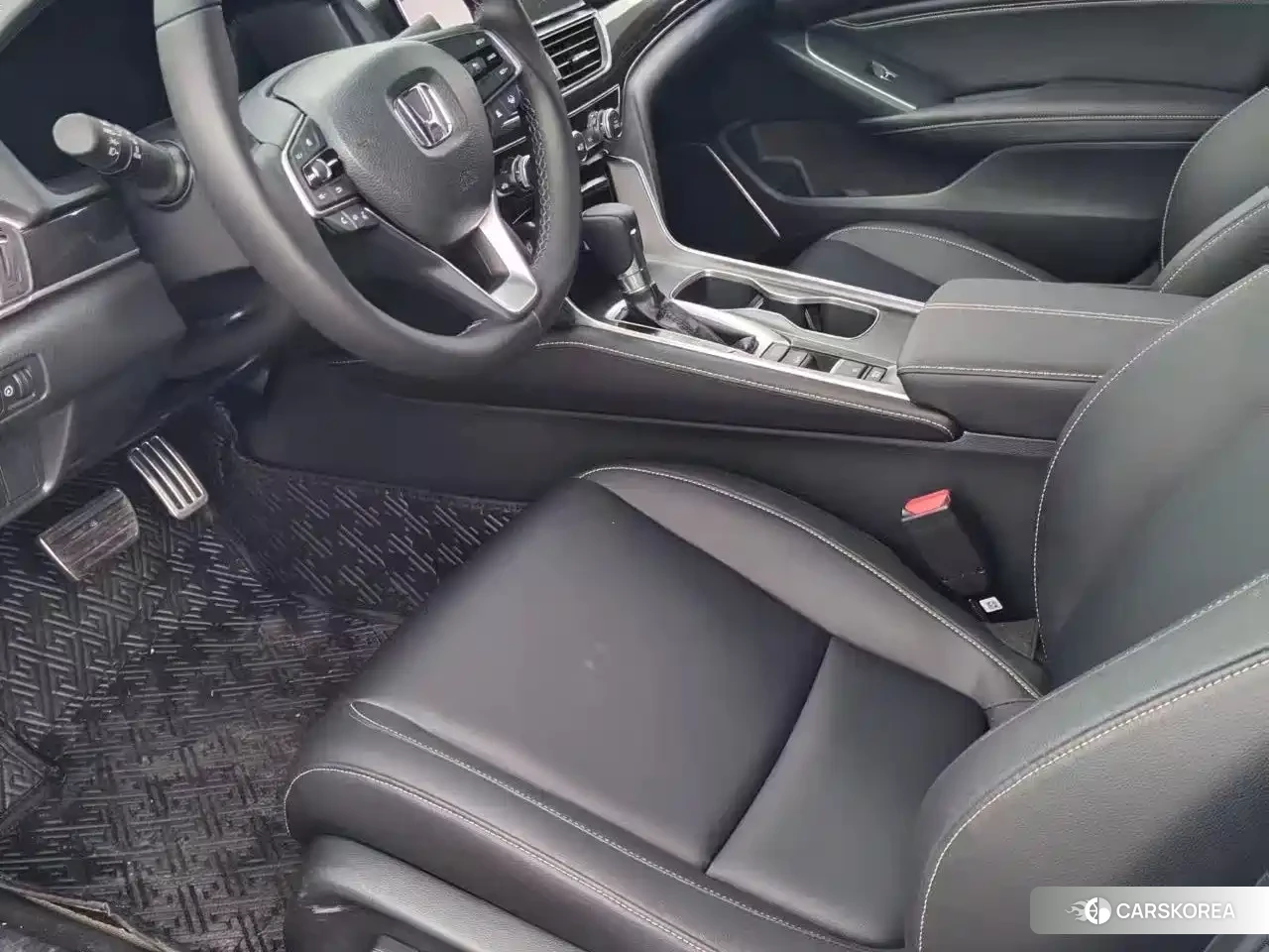 Honda Accord 2022 Белый из Китая, фото 2