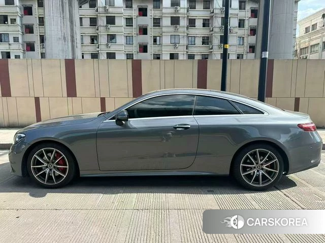 Mercedes-Benz E-class (imported) 2022 Темно-серый из Китая, фото 2