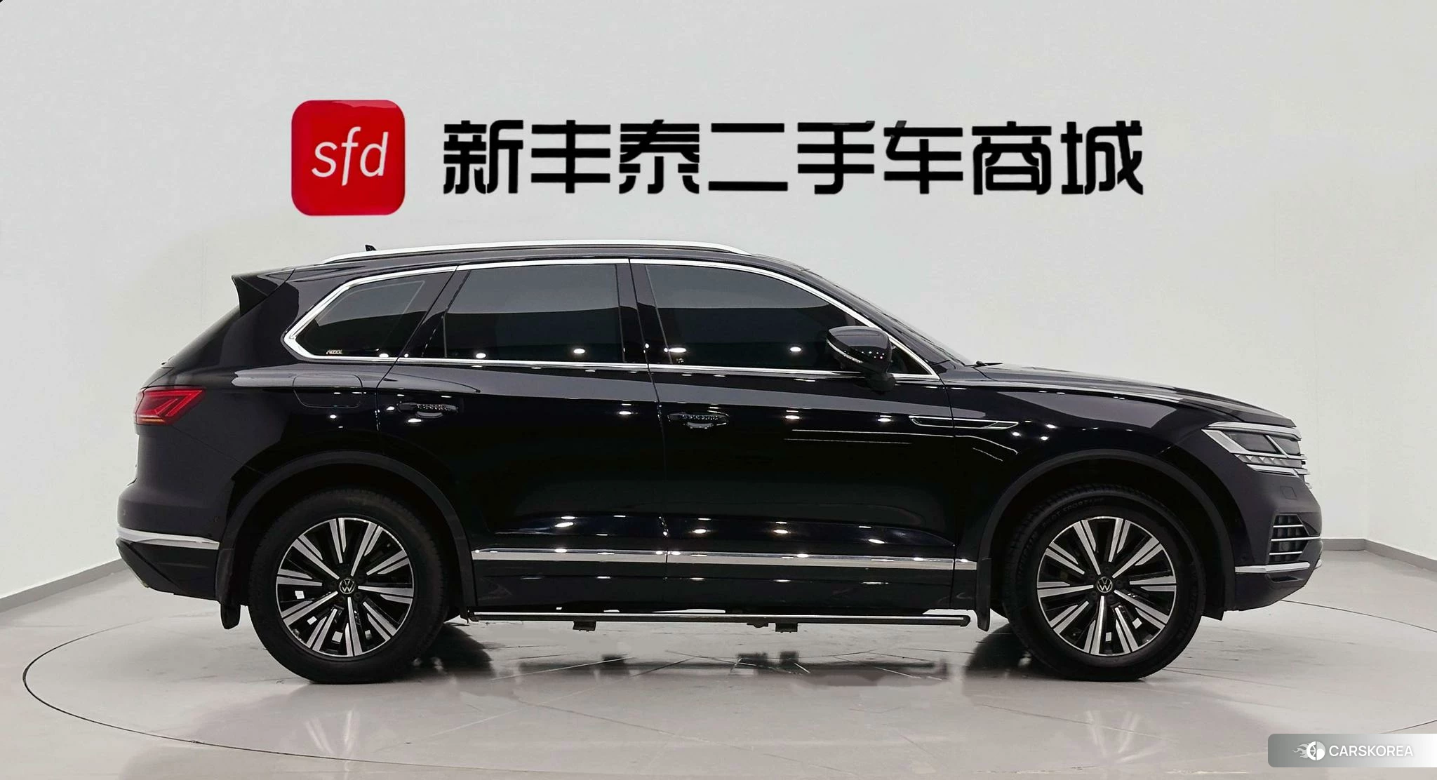 Volkswagen Touareg PHEV id 4420083 из Китая 12