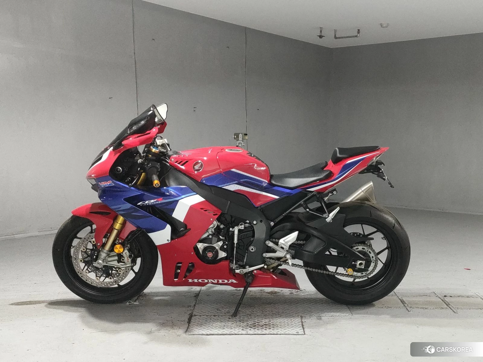 Проданный Honda CBR1000RR-R FIREBLADE SP 2021 из Японии, фото 2