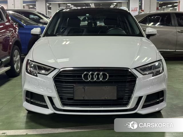 Audi A3 2019 Белый из Китая, фото 2