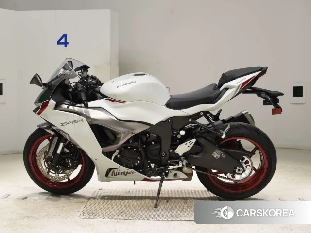 Kawasaki ZX-6R NINJA ABS 2025 из Японии