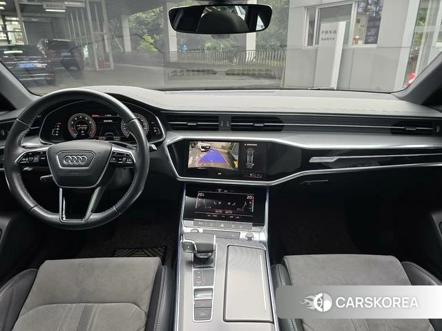 Audi A6L id 4272348 из Китая 12