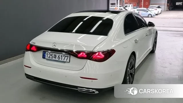 Mercedes-Benz E-Class W213 id 3287996 из Кореи 10