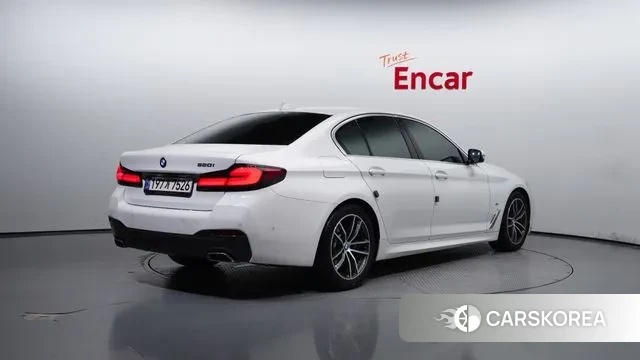 BMW 5 Series (G30) id 3033059 из Кореи 12