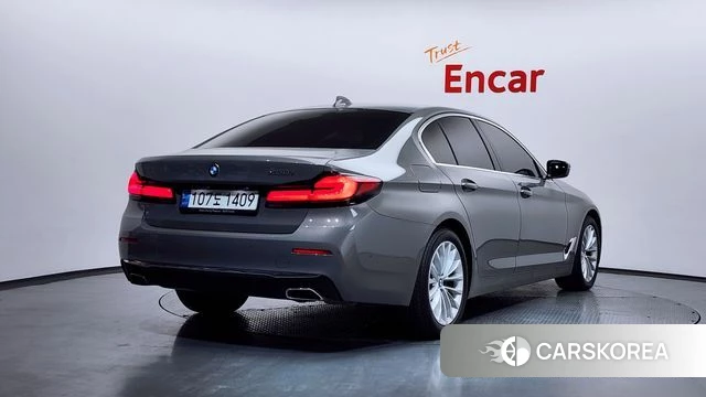 BMW 5 Series (G30) id 4195718 из Кореи 12