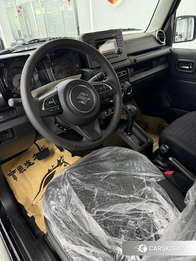 Suzuki Jimny (imported) 2026 Черный из Китая, фото 2
