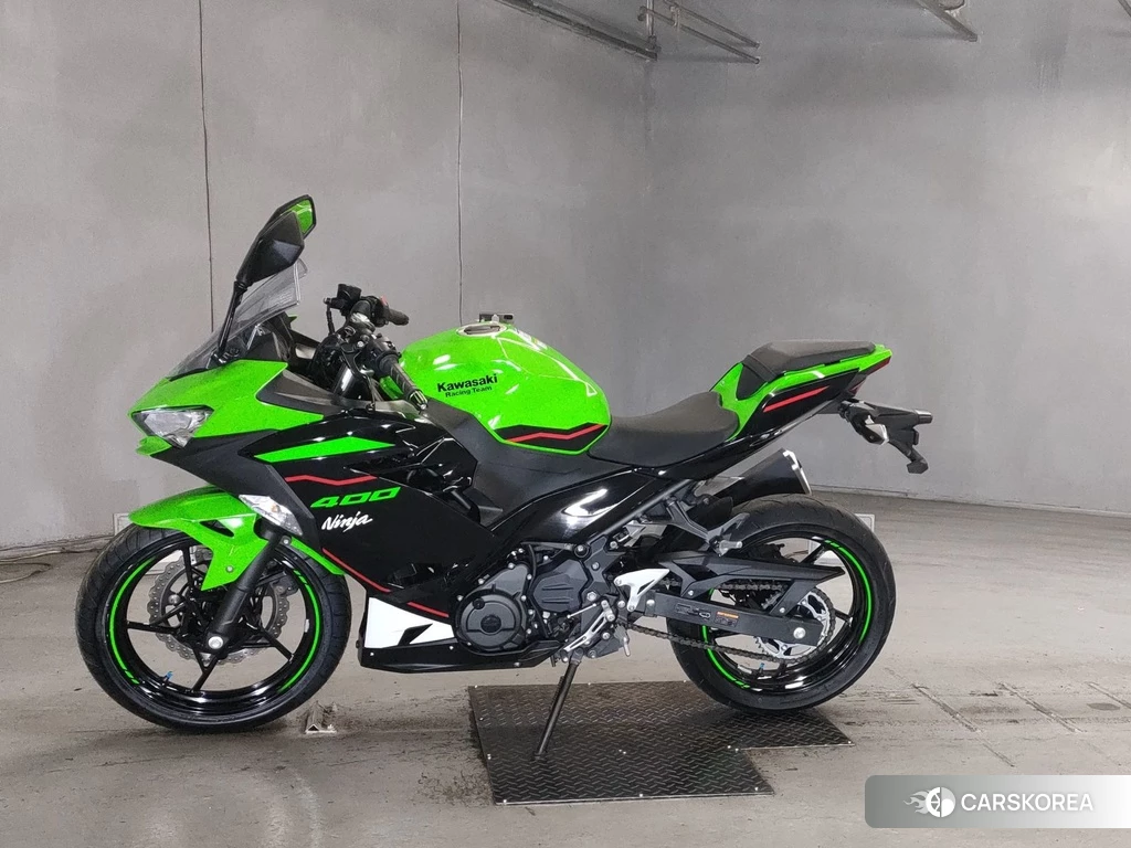 Проданный Kawasaki NINJA 400 2022 из Японии
