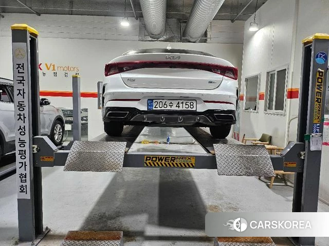 Kia K5 Hybrid 3rd Generation 2022 Белый из Кореи, фото 2