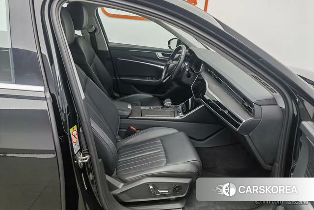 Audi A6L id 4257936 из Китая 12