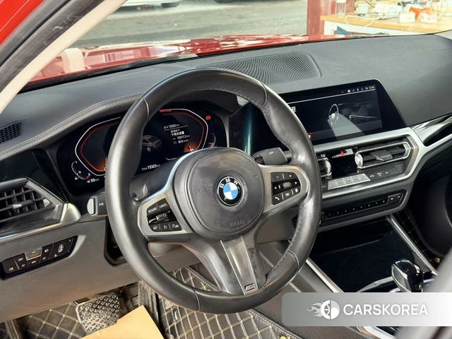 BMW 3 series 2022 Красный из Китая, фото 2