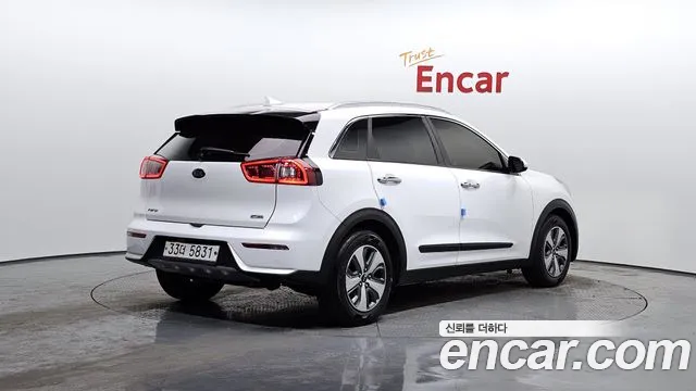 Kia Niro id 2370510 из Кореи 12