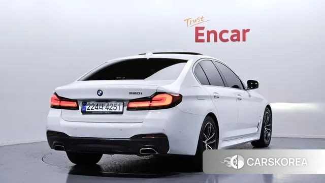 BMW 5 Series (G30) id 3759747 из Кореи 12