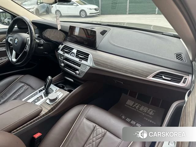 BMW 5 series PHEV id 4227936 из Китая 12