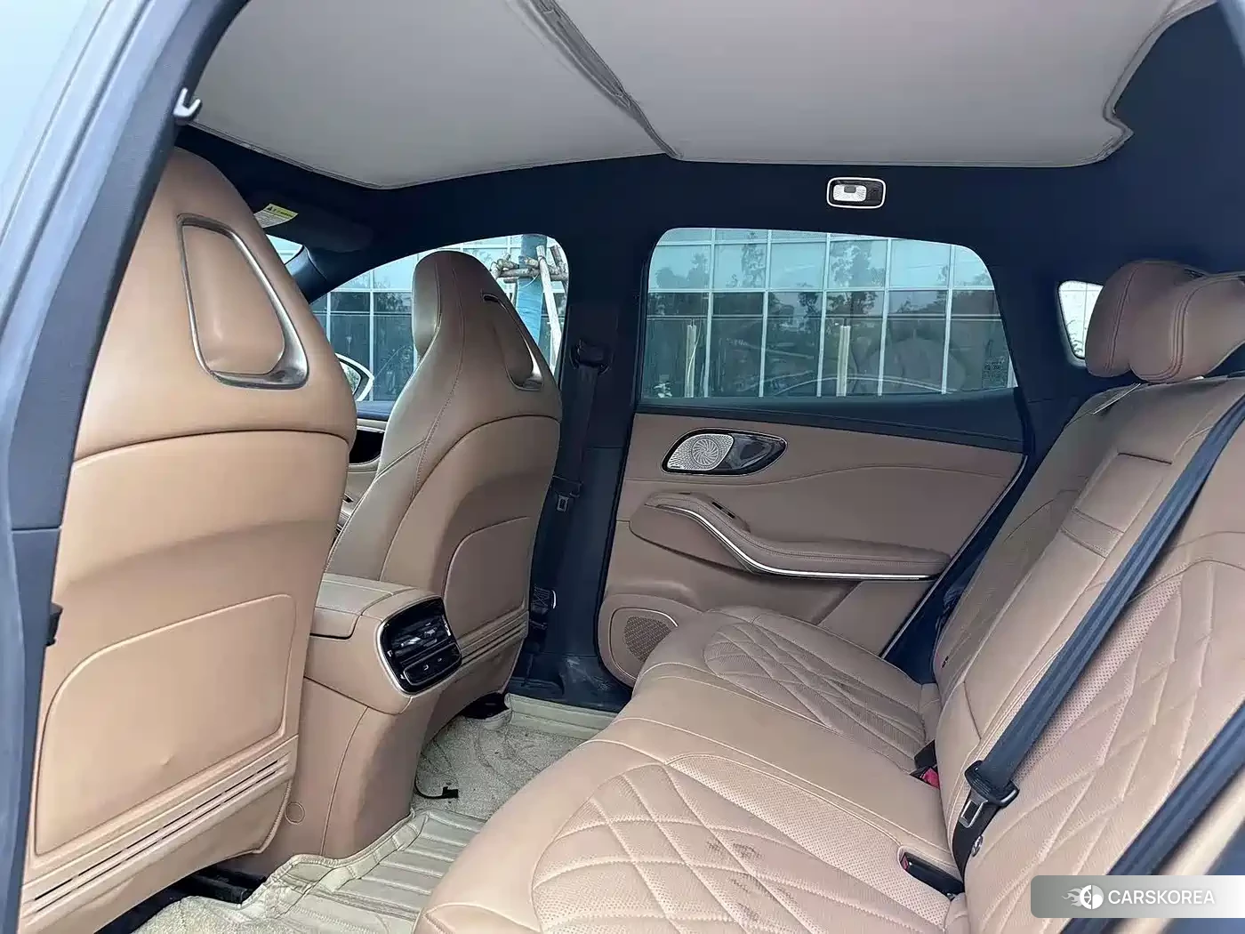 Roewe Feifan R7 2023 Белый из Китая, фото 3