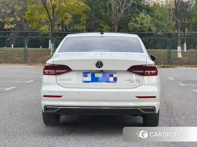 Volkswagen Lavida 2021 Белый из Китая, фото 2