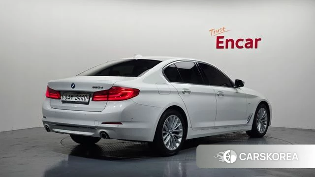 BMW 5 Series (G30) id 4552103 из Кореи 12
