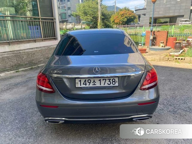Mercedes-Benz E-Class W213 2020 Серебристо-серый из Кореи, фото 2