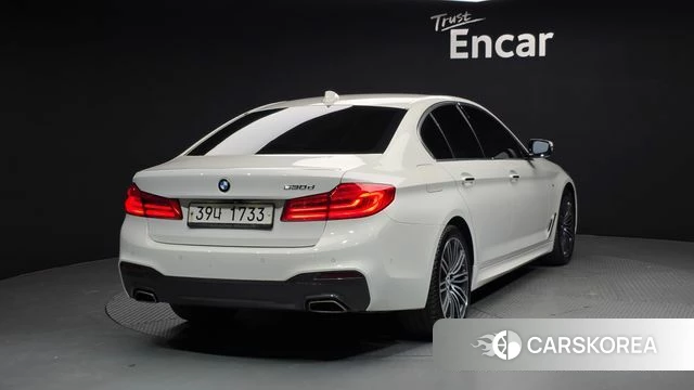 BMW 5 Series (G30) id 4197119 из Кореи 12