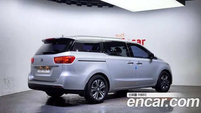 Kia The New Carnival id 2802561 из Кореи 12