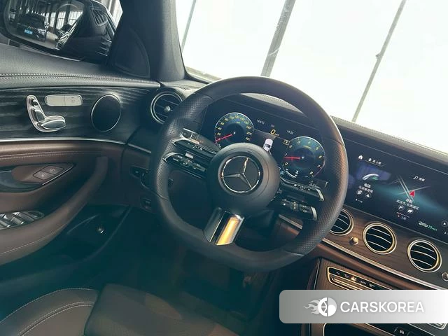 Mercedes-Benz E-class id 4257911 из Китая 10